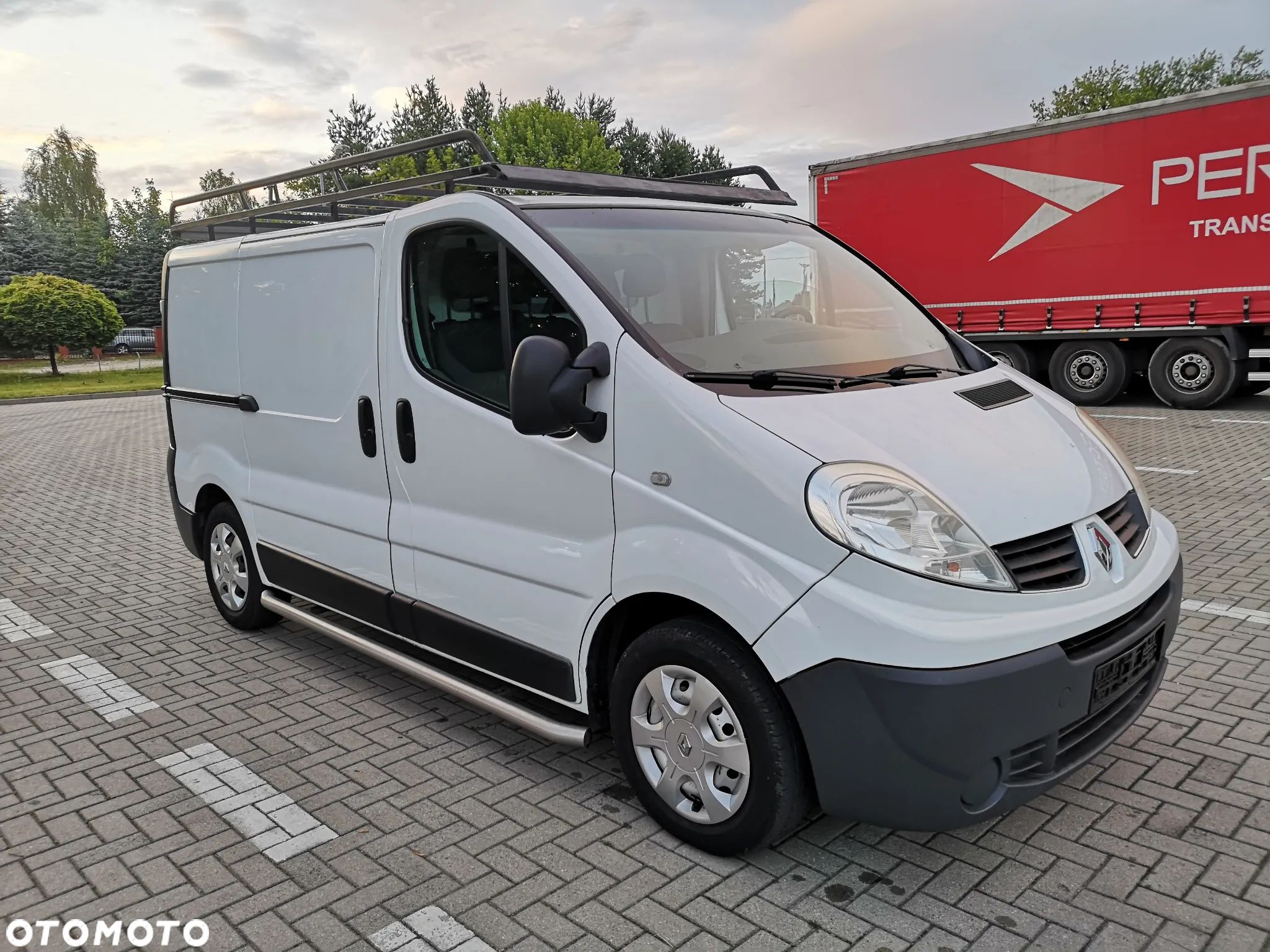 Renault TRAFIC - 1