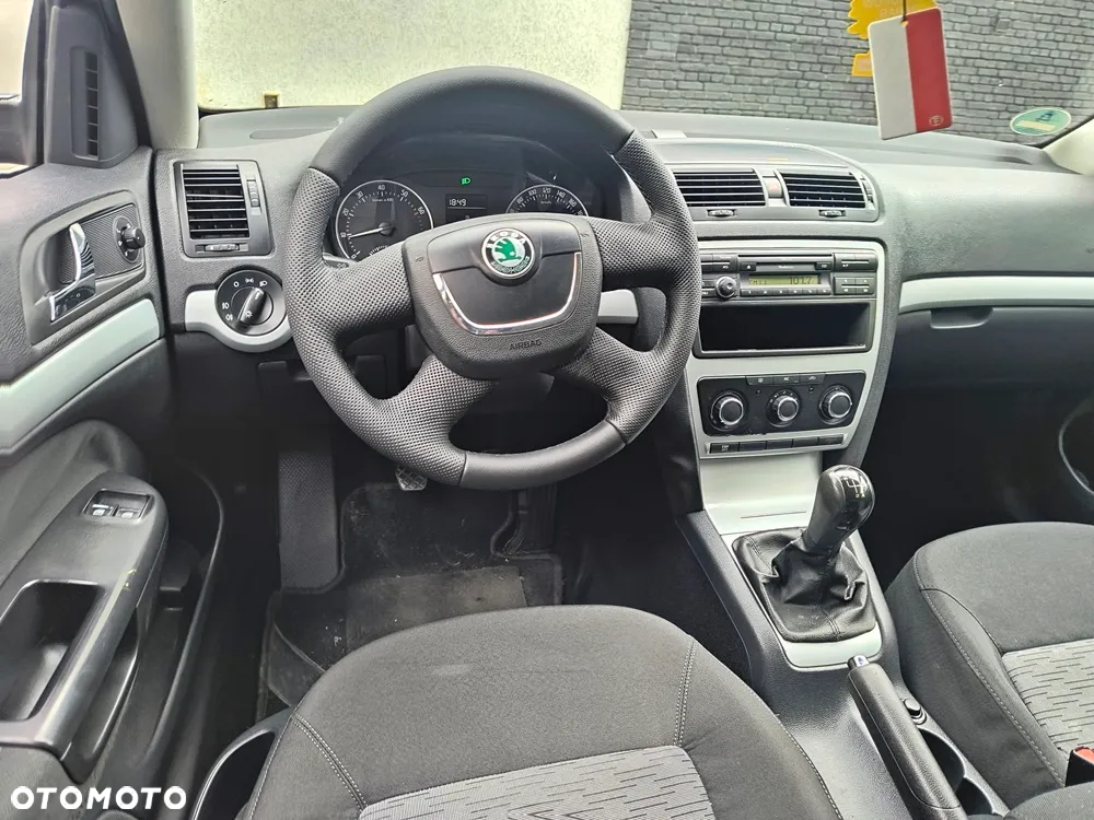 Skoda Octavia 1.6 Active - 7