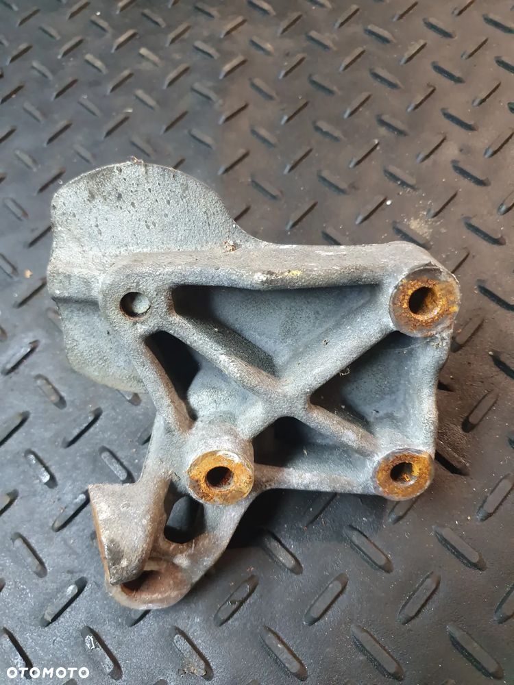 Łapa podpora silnik 1.4 1.9 8V 16V Fiat Bravo 2 Stilo 46832479 - 3