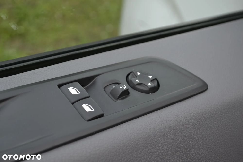 Opel Vivaro e - 28