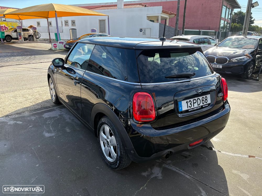 MINI 3 Portas One D - 6