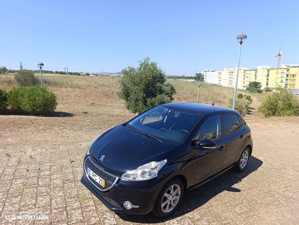 Peugeot 208 1.2 VTi Allure - 2