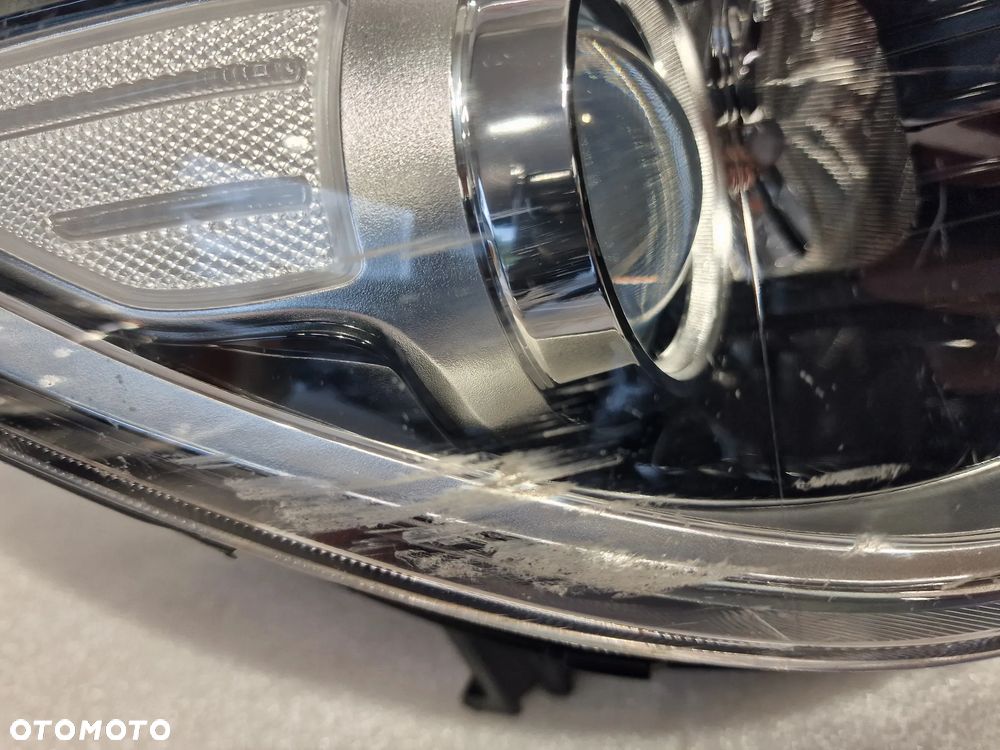 HYUNDAI i30 3 III 17- PRAWA LAMPA PRZEDNIA PRZÓD , SOCZEWKA , KOSTKA ZIELONA 10 PINOWA , NR 92102-G4020 / G4921-22020 , NR AUKCJI LPP98 - 3
