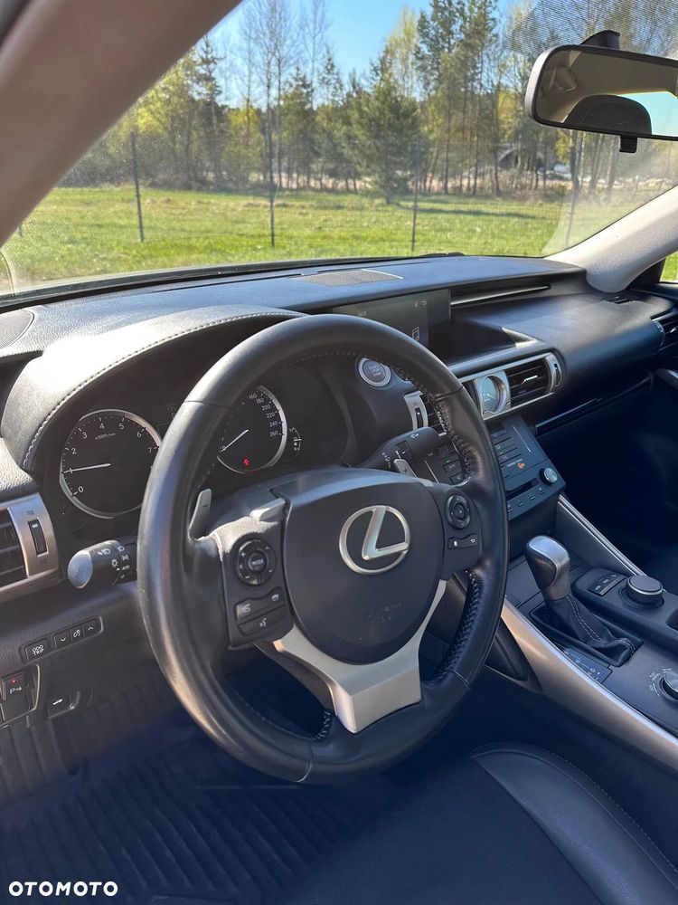 Lexus IS 250 Classic - 9