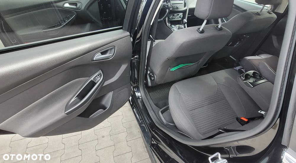 Ford Focus 1.5 EcoBoost STart-Stopp-System ST-LINE - 17