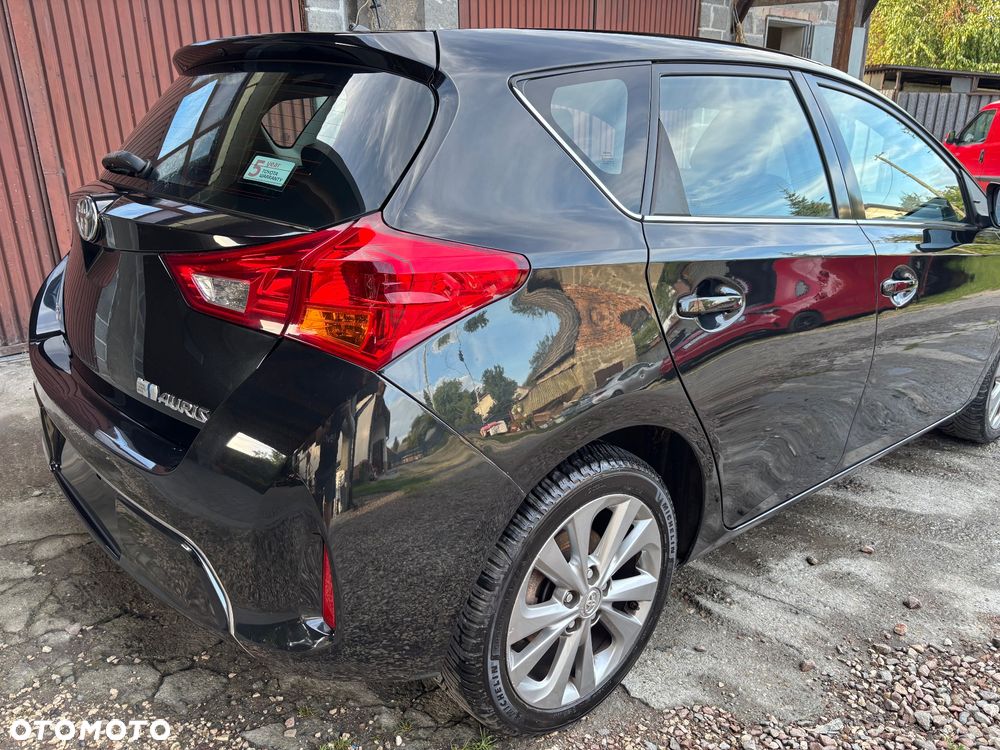 Toyota Auris 1.8 HSD Luna - 3