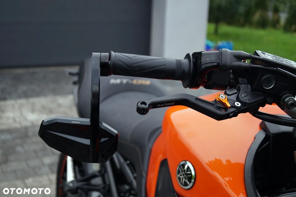 Yamaha MT - 13