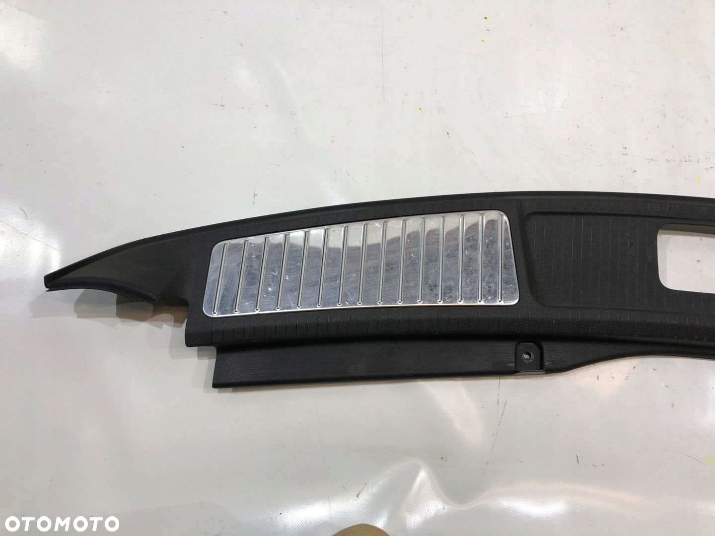 OPEL INSIGNIA A OSŁONA PROGU BAGAŻNIKA LISTWA 13222434 - 2