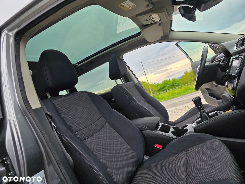Nissan Qashqai 1.2 DIG-T N-Vision - 12