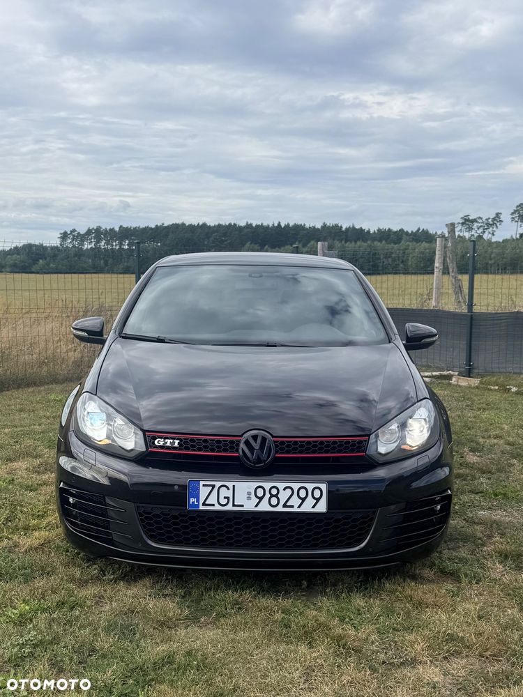Volkswagen Golf - 2