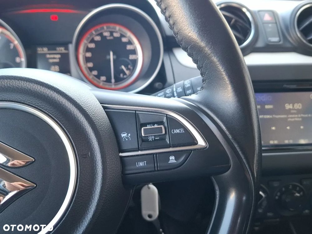 Suzuki Swift 1.2 Dualjet SHVS Premium CVT - 21