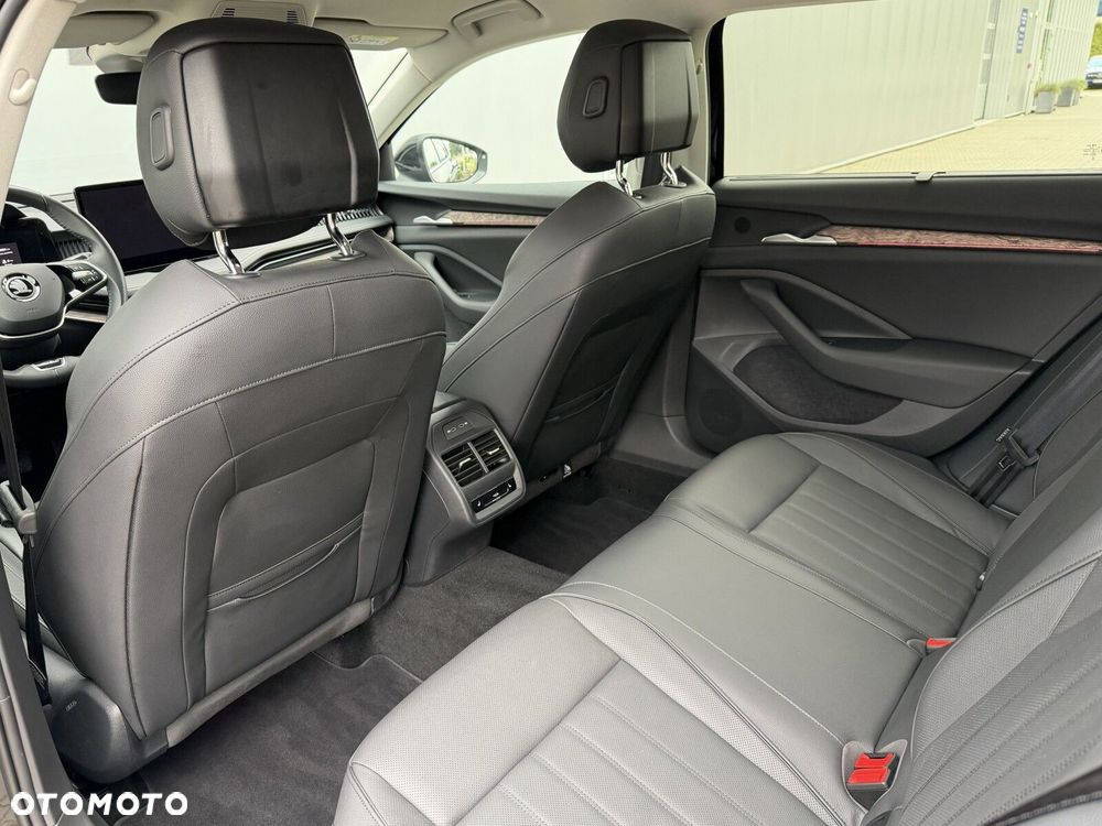 Skoda Superb 2.0 TDI SCR L&K DSG - 22