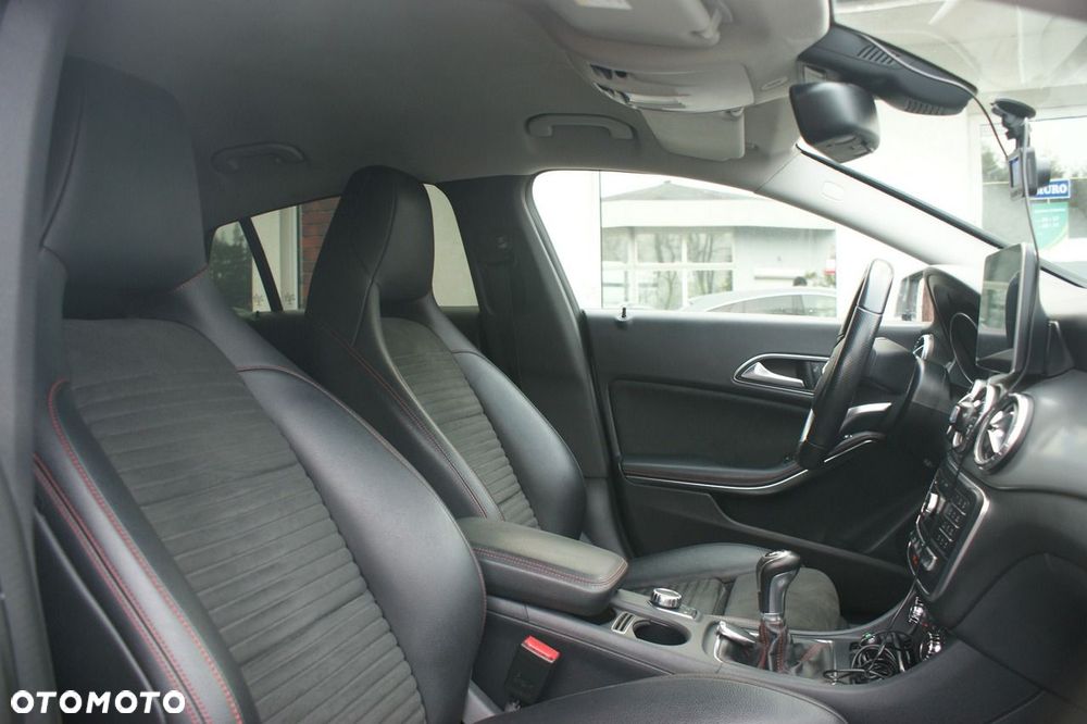 Mercedes-Benz CLA - 18