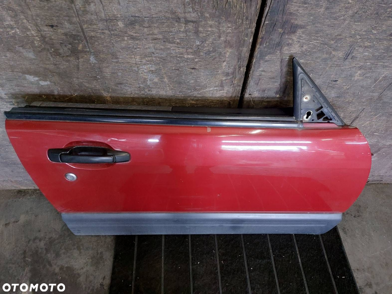 DRZWI KOMPLETNE PRAWY PRZÓD SUBARU FORESTER I 8G7 - 2