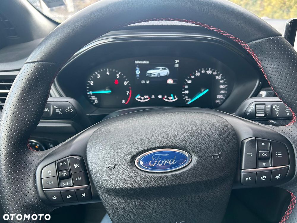Ford Focus 1.0 EcoBoost Hybrid ST-LINE - 7