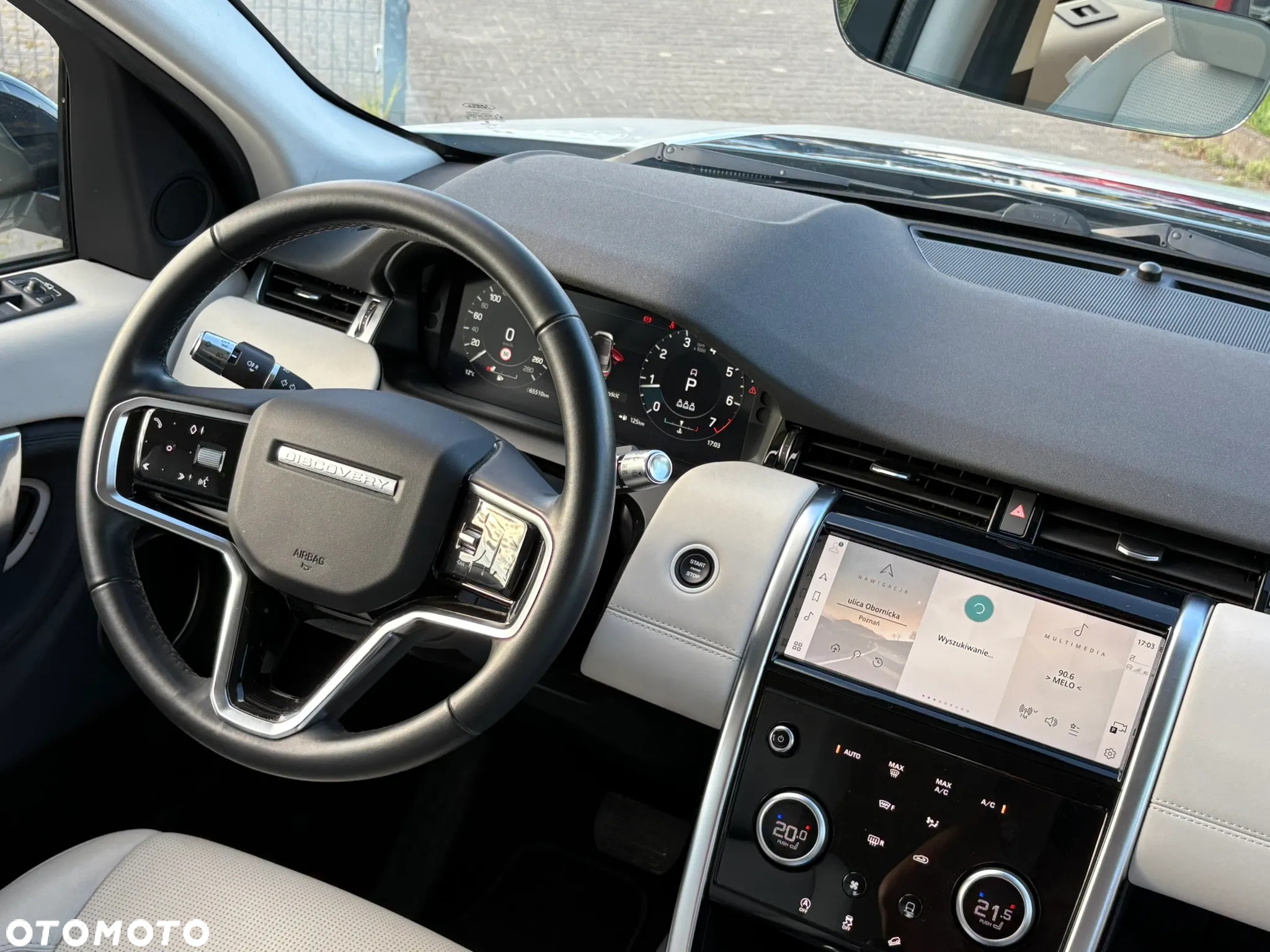 Land Rover Discovery Sport 2.0 P200 mHEV S - 17