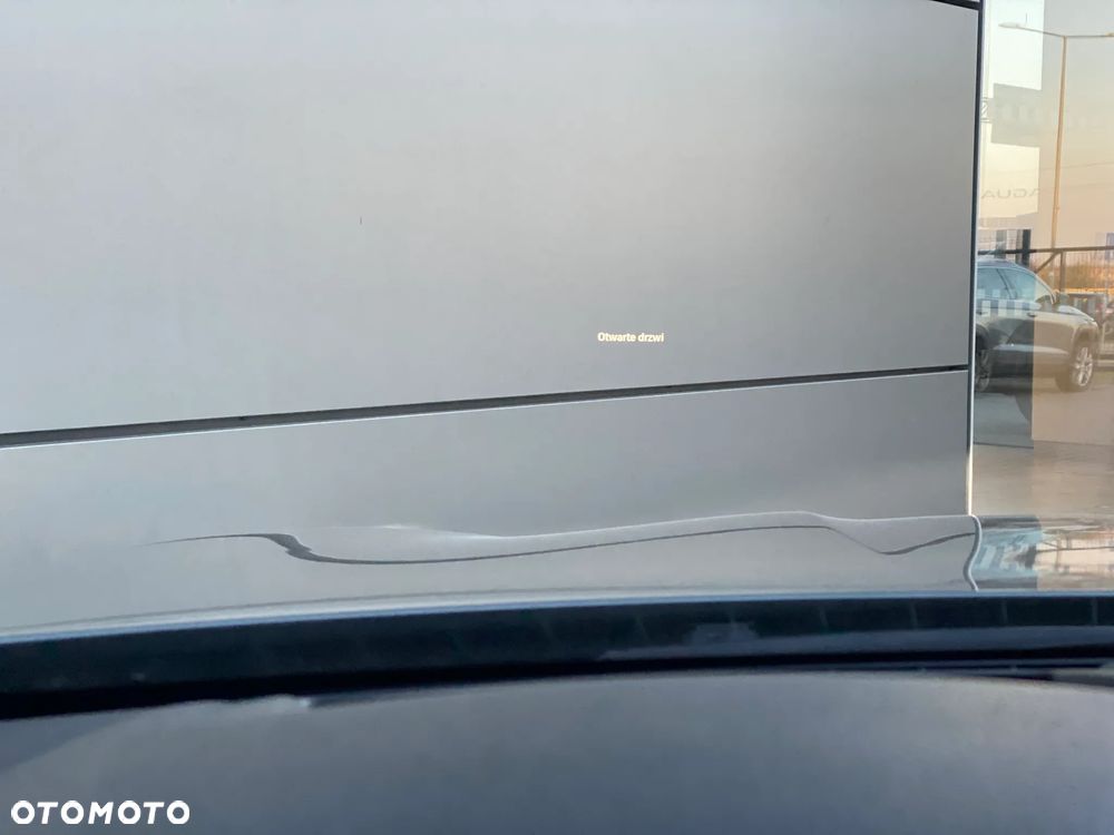 BMW Seria 5 525d xDrive Luxury Line - 24