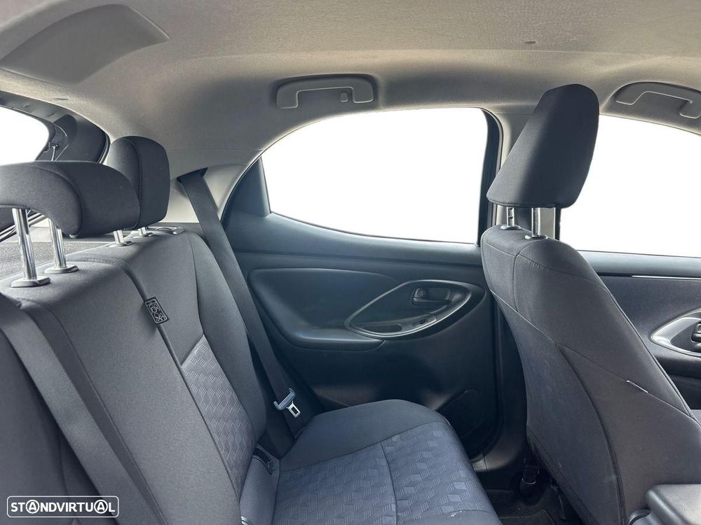 Toyota Yaris - 14