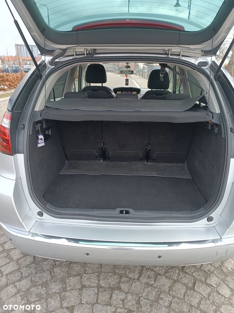 Citroën C4 Picasso - 12