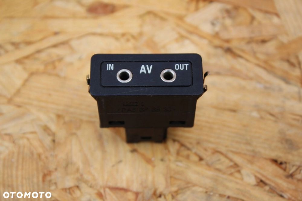 Gniazdo złącze wtyka wtyczka AUX BMW 7 e38 8363346 - 1