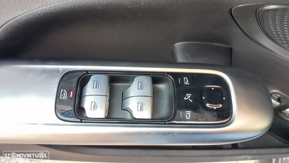 Mercedes-Benz C 300 e T 9G-TRONIC AMG Line - 16