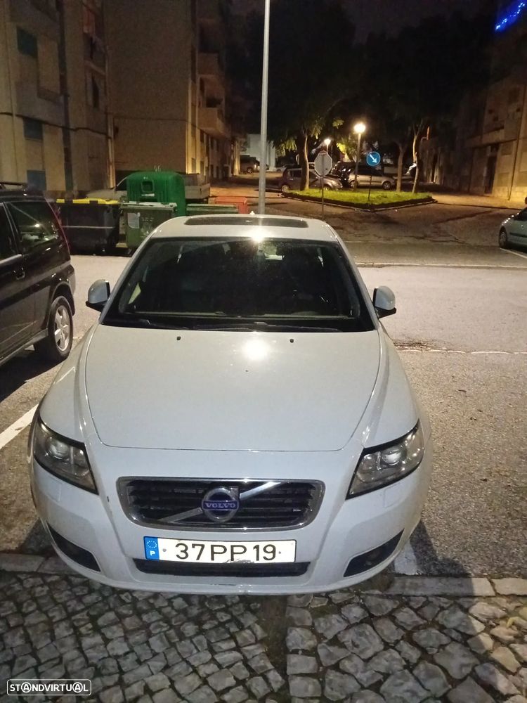 Volvo V50 DPF D2 Momentum - 1