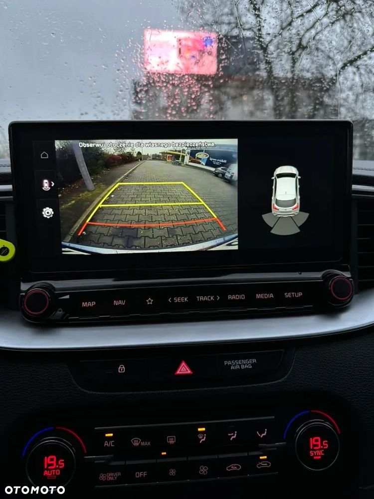 Kia XCeed 1.6 GDI PHEV L Business Line DCT - 12