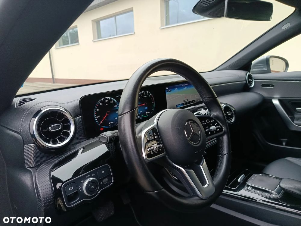 Mercedes-Benz CLA - 18