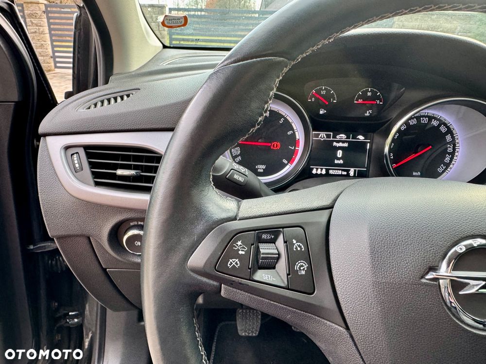 Opel Astra 1.4 Turbo Business - 16