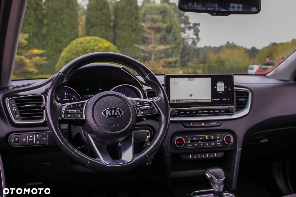 Kia Ceed 1.6 CRDi DCT Platinum Edition - 24