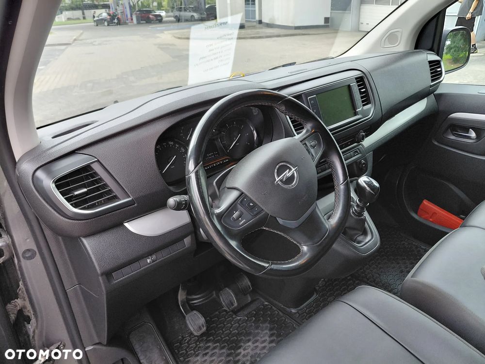 Opel Vivaro - 18