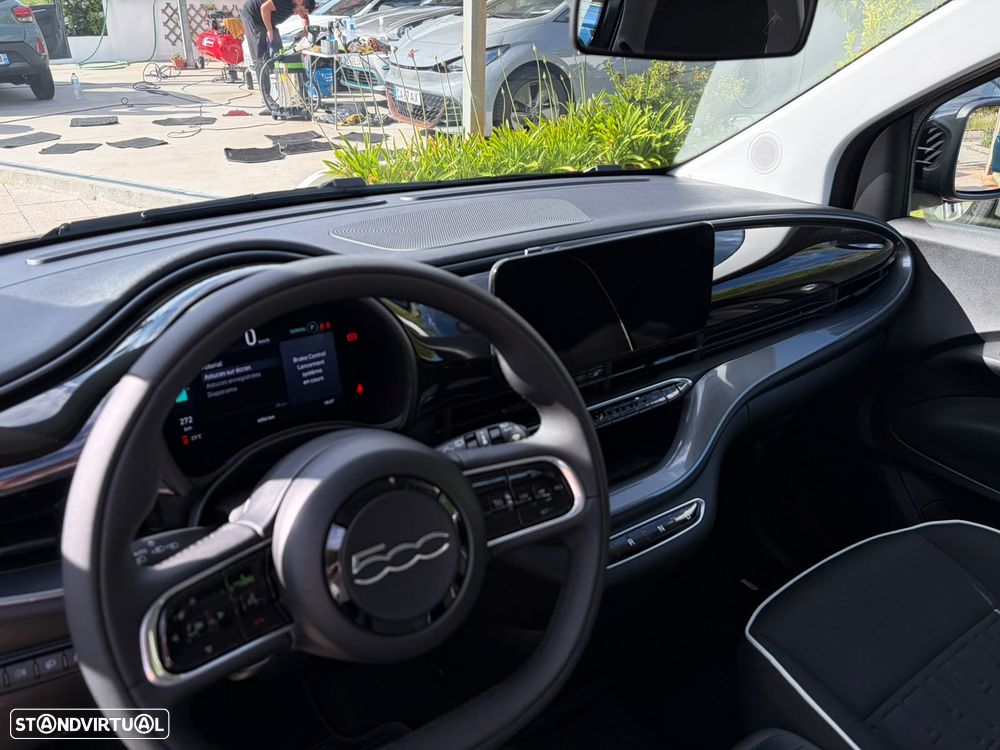 Fiat 500e - 12