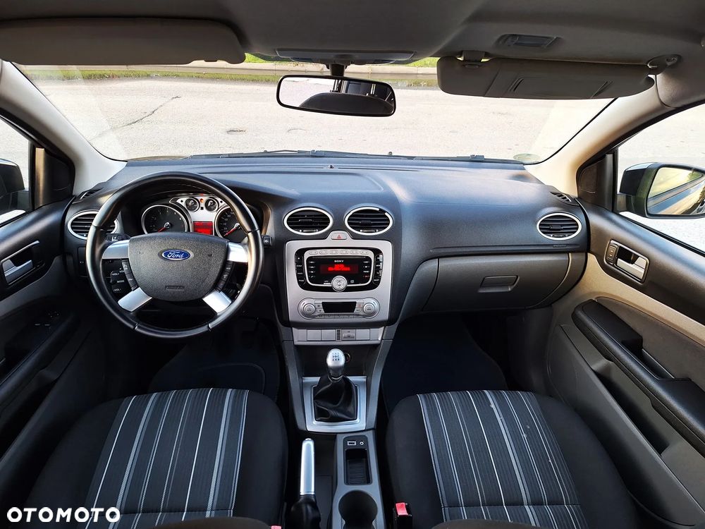 Ford Focus 1.6 16V Black Magic - 8