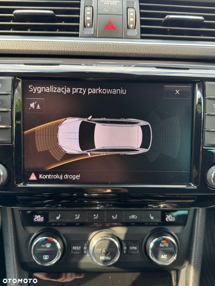 Skoda Superb 2.0 TDI Style DSG - 12