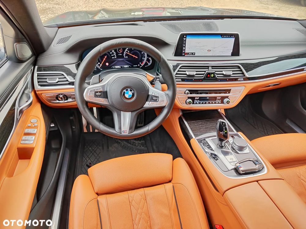 BMW Seria 7 740d xDrive sport - 24