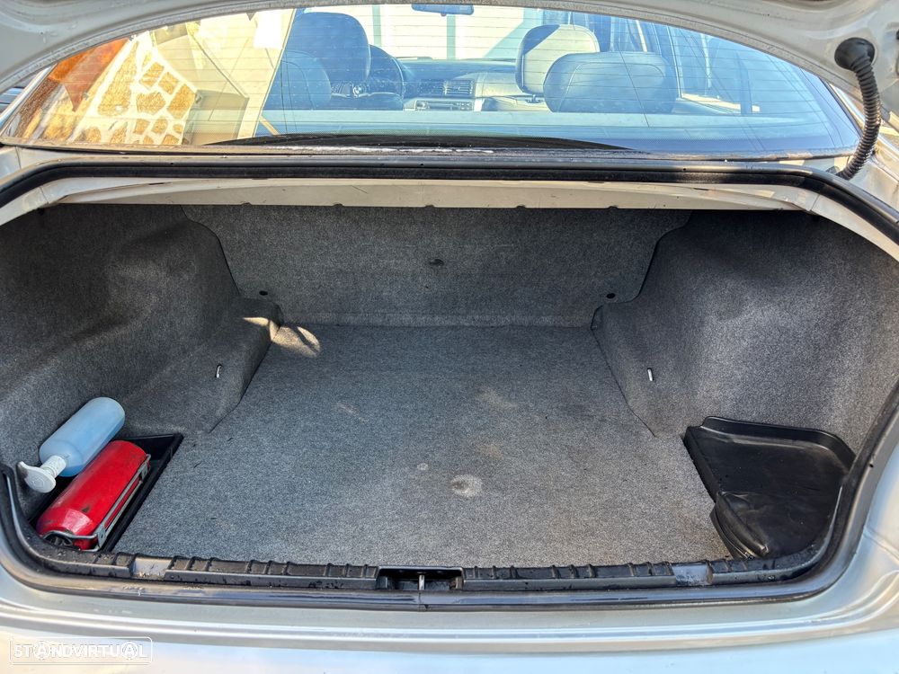BMW 323 i - 15