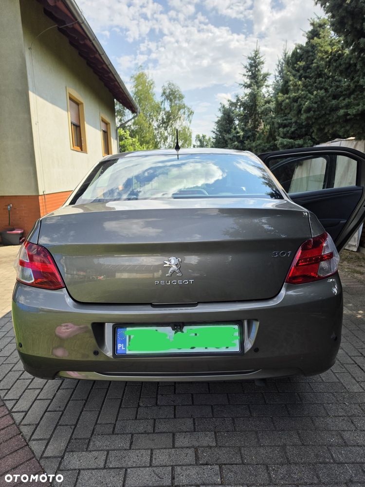 Peugeot 301 - 3