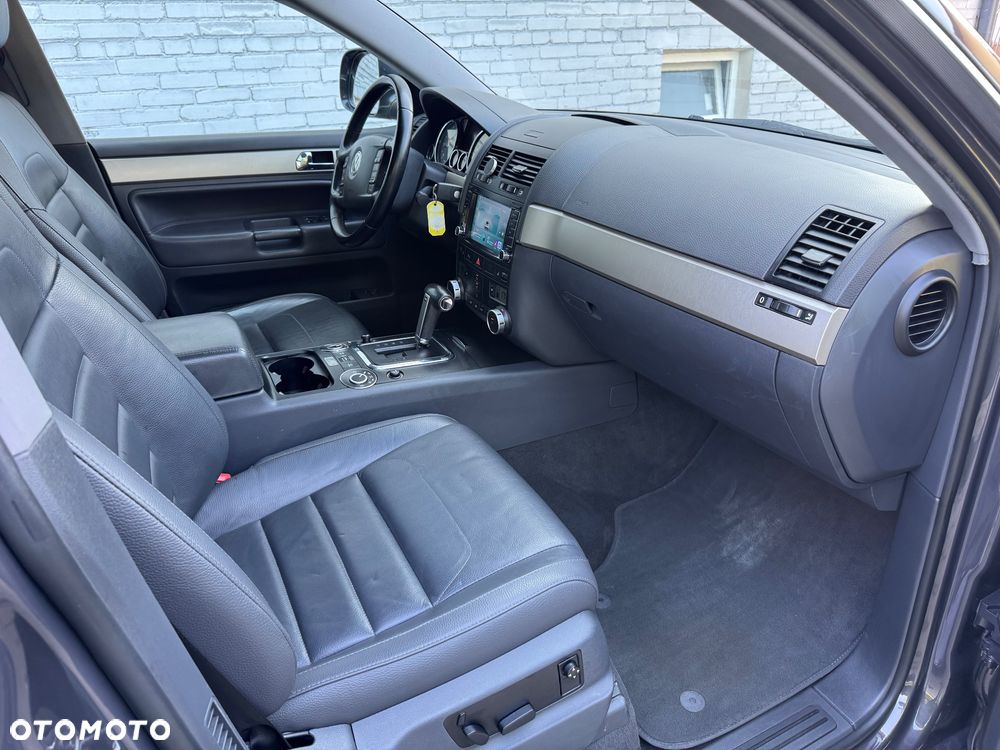 Volkswagen Touareg - 14
