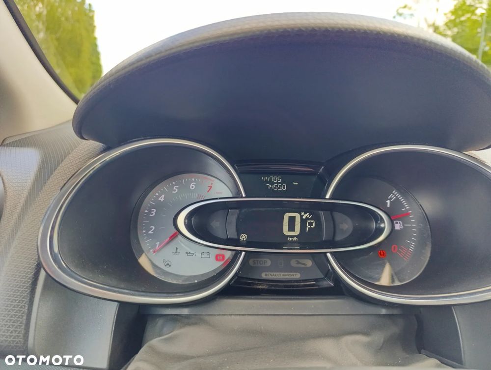 Renault Clio TCe 200 EDC Sport R.S - 12