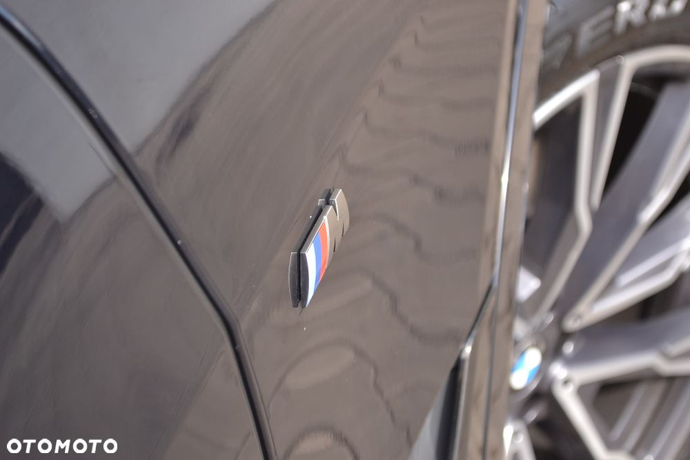 BMW X7 M50i sport - 13