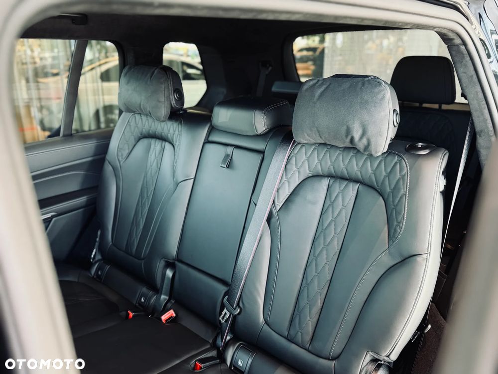 BMW X7 xDrive40d mHEV sport - 27