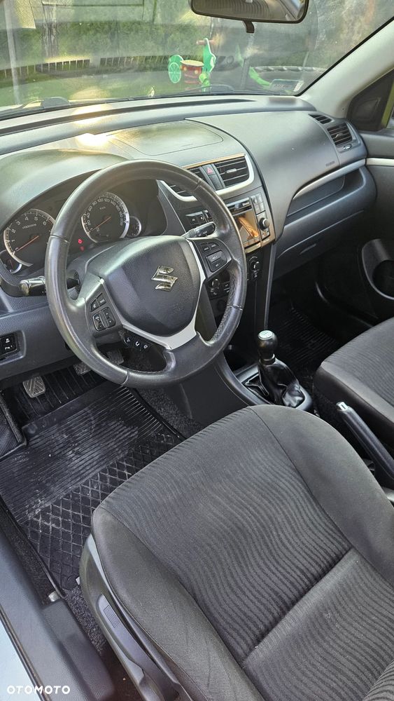 Suzuki Swift - 16