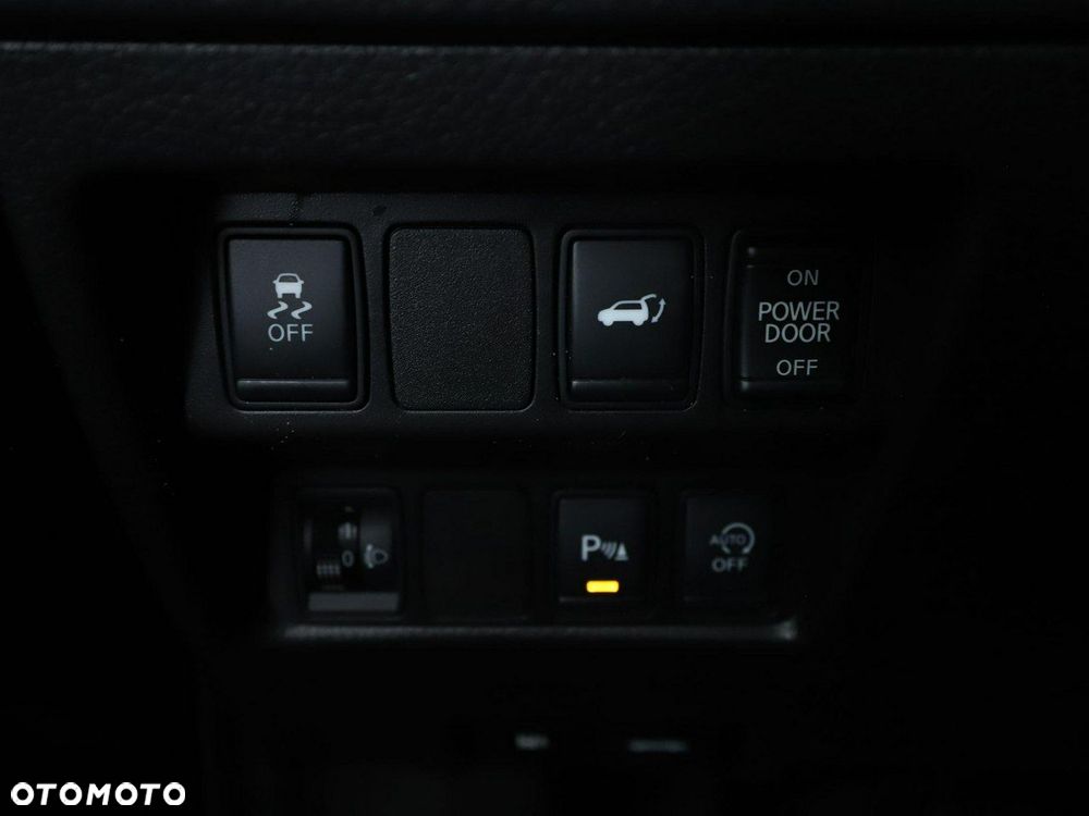 Nissan X-Trail 1.6 DCi N-Connecta 4WD - 33