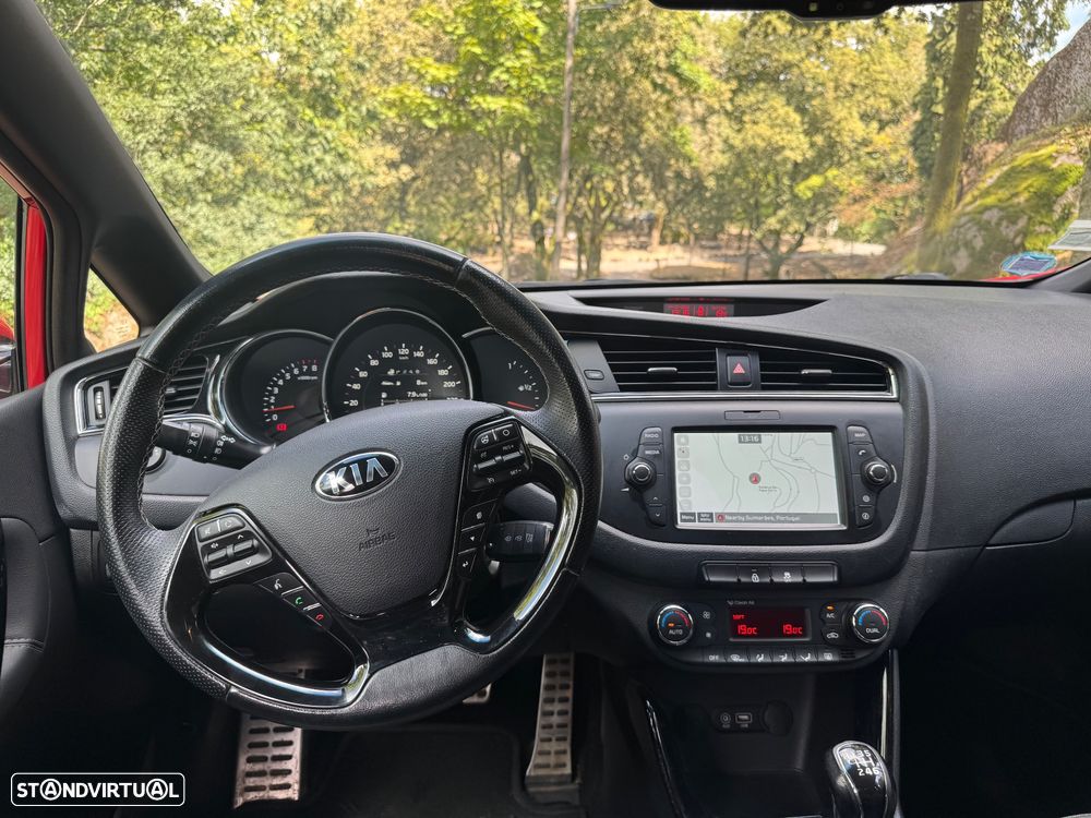 Kia Ceed SW 1.0 T-GDI GT Line - 12