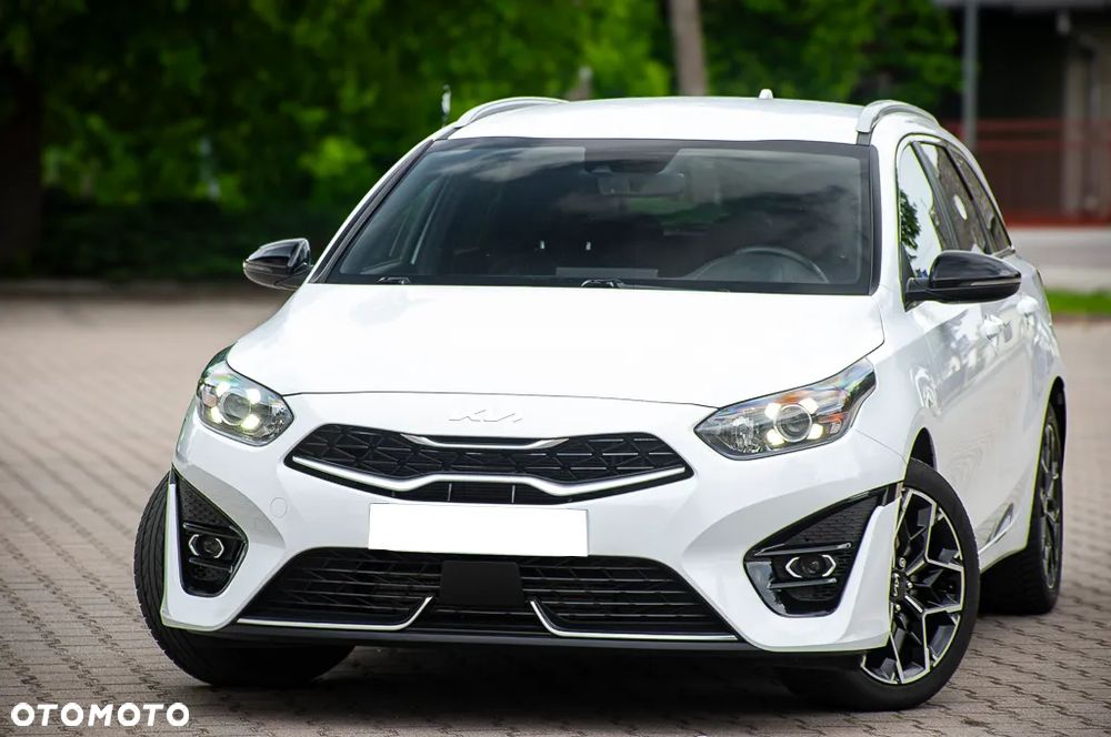 Kia Ceed 1.6 CRDi (48V Mild-Hybrid) DCT7 GT Line - 6