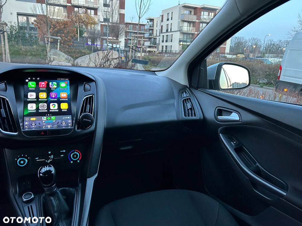 Ford Focus 1.6 Trend - 15