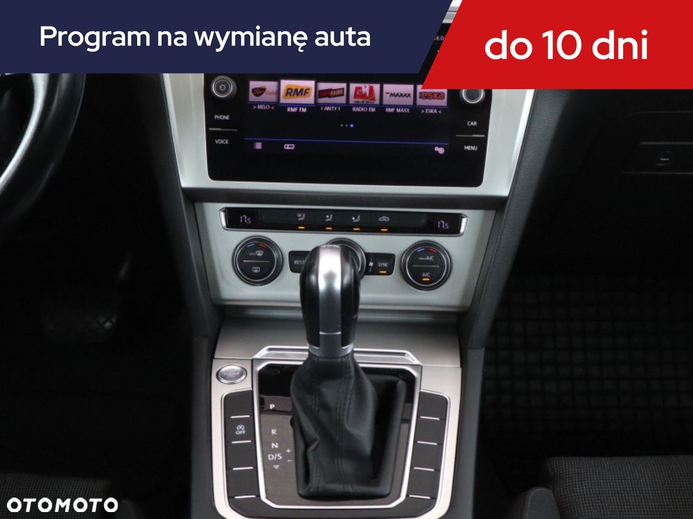 Volkswagen Passat Variant - 14
