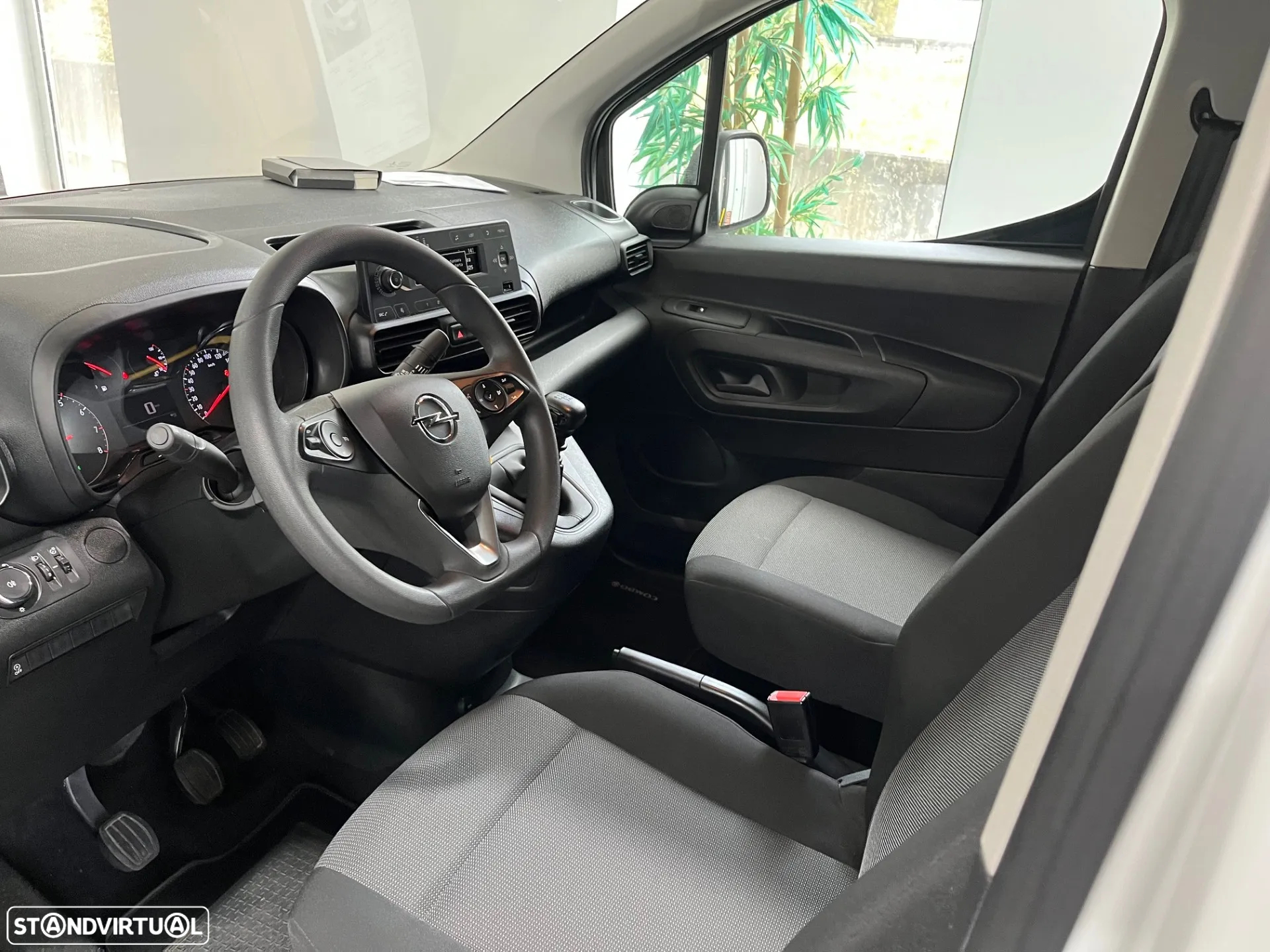 Opel Combo Cargo 1.5 CDTi L1H1 Essentia 102 CV - 10