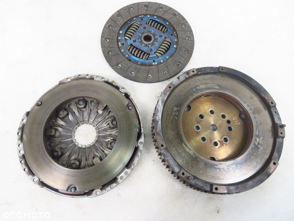 KOŁO ZAMACHOWE HYUNDAI i30 I 1.6 CRDi - 3