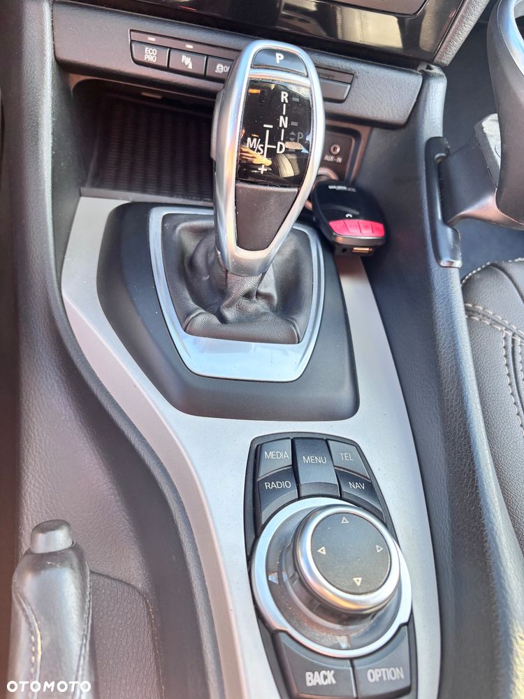 BMW X1 xDrive18d - 8